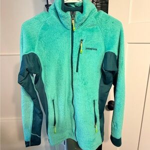 Patagonia Women’s Fleece Jacket - Teal and Green